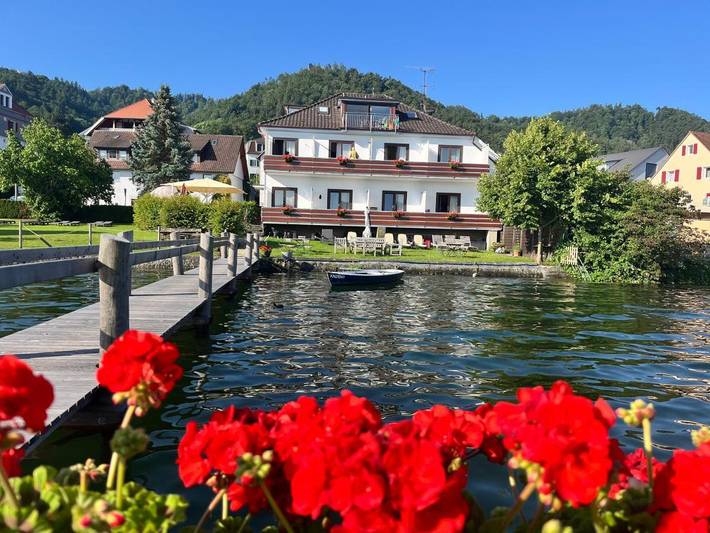 Gästehaus für 2 Personen, mit Balkon und Terrasse sowie Garten und Seeblick in Bodman-Ludwigshafen