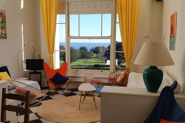 Gîte pour 4 personnes, avec jardin et terrasse dans Plage de Pen-Guen