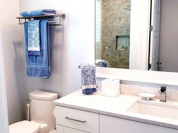 Vacation Home for 8 Guests in Clearwater Beach Island, Clearwater, Picture 3