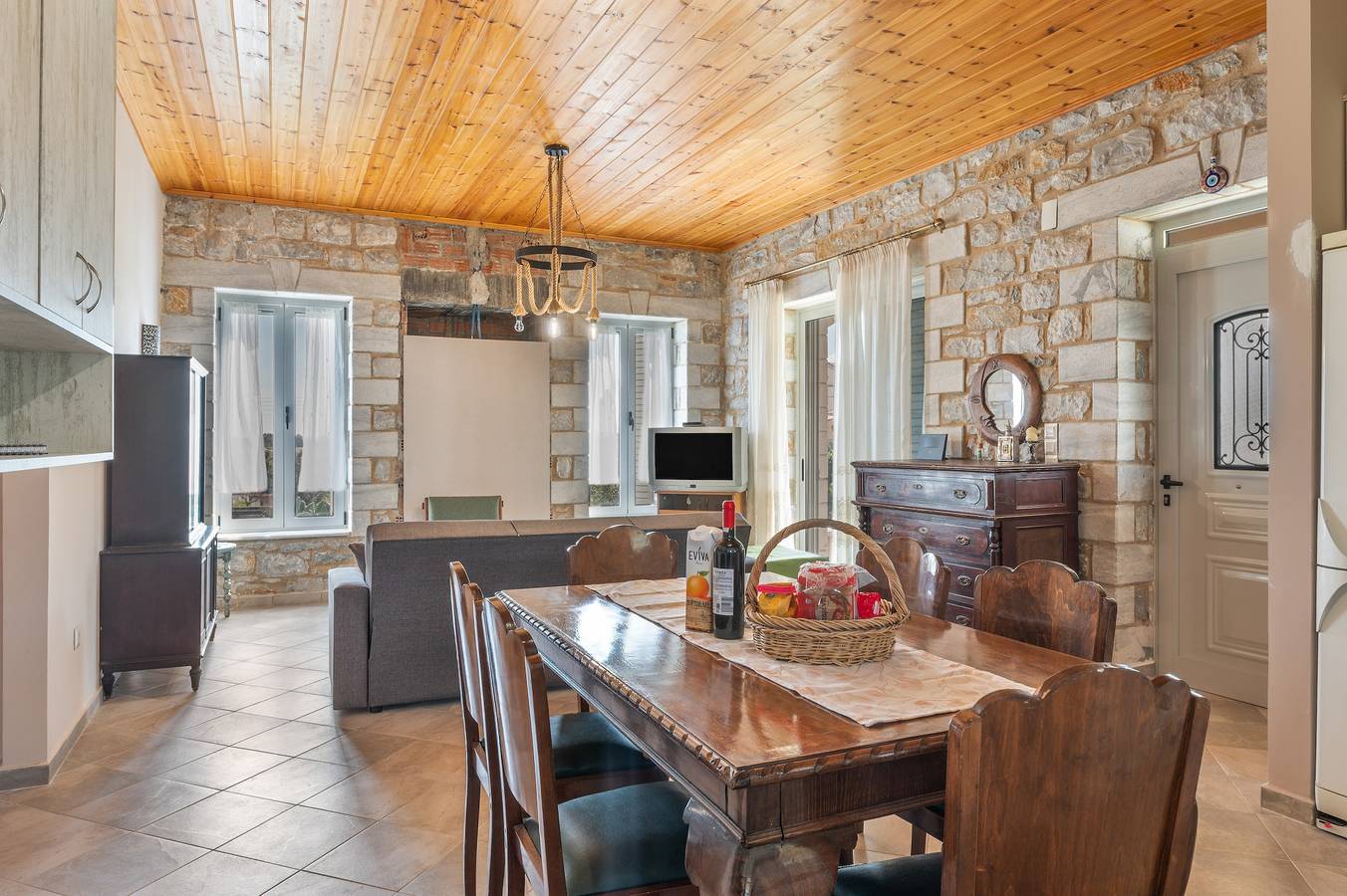 Maison en pierre authentique d’Angelina : vie de village près de Kalamata in Région de Messenia