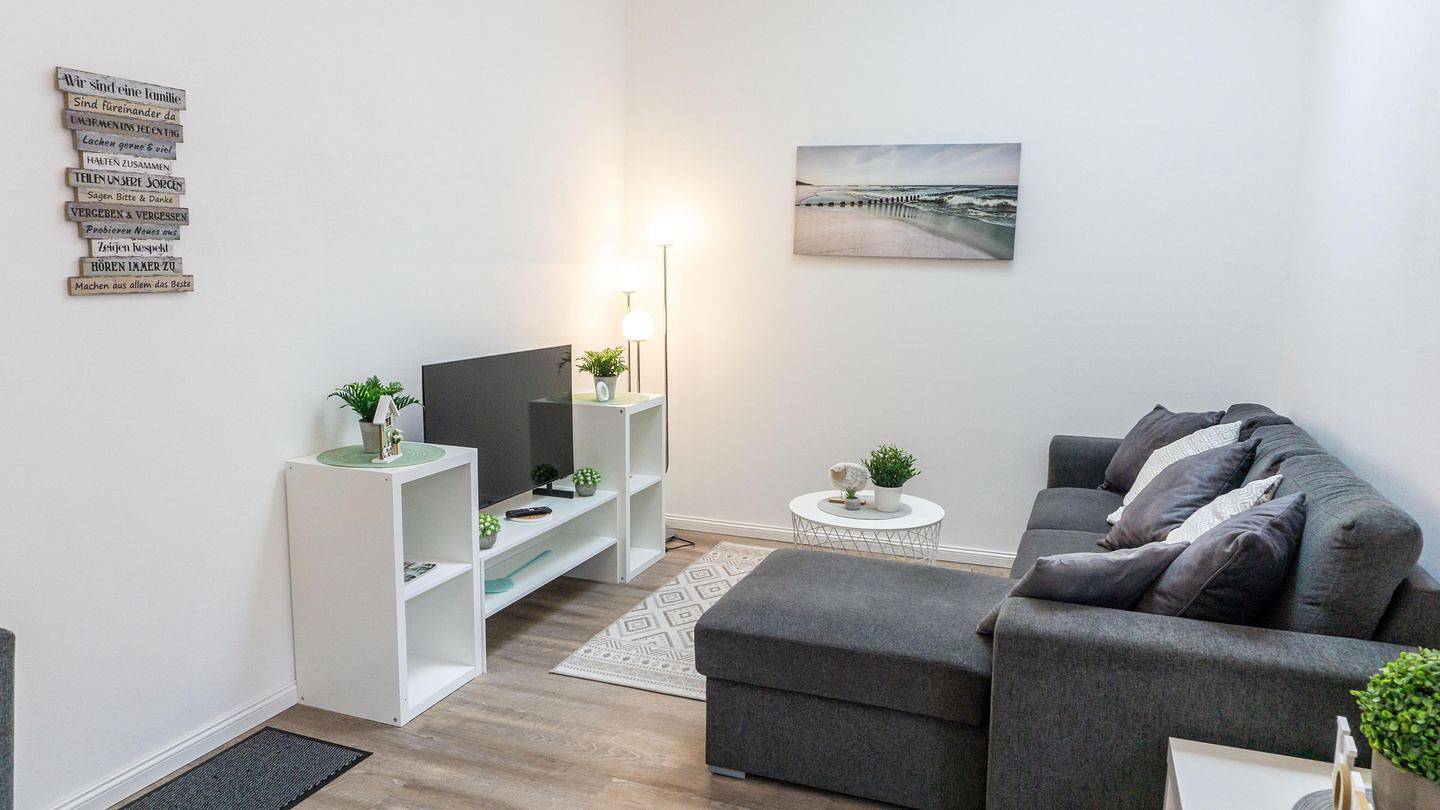 Ganze Wohnung, Ferienwohnung Amrum auf dem Holmhof: Komfortabler Familienurlaub auf dem Land mit Tieren. in Poppenbüll, Eiderstedt