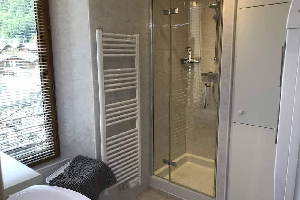 Ganze Wohnung, Lichtdurchflutete 2-Zimmer-Wohnung in Beaufort, 66m², ideal für 5 Pers., zentrale Lage, Wlan inklusive in Beaufort (Westalpen), Beaufort (Rhône-Alpes)