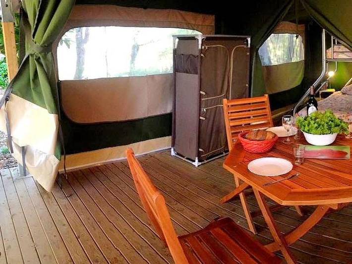 Tente pour 5 personnes, animaux acceptés dans l' Ariège - 4