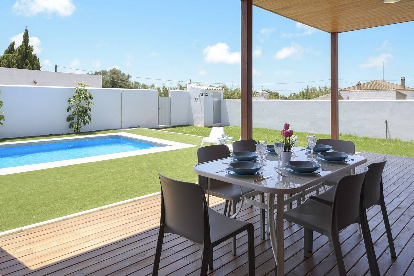 Moderna casa de vacaciones ''Casa Toria'' con piscina privada, aire acondicionado in Barrio Nuevo, Conil de la Frontera