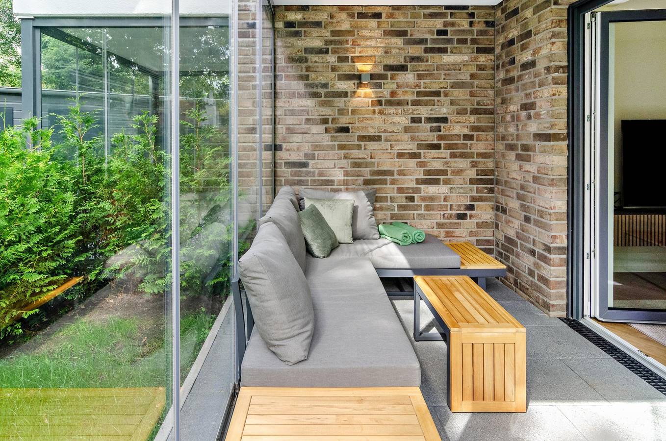 Ganze Wohnung, Ferienwohnung 'Fewo Luisa' mit privater Terrasse, privatem Garten und Wi-Fi in Bad Zwischenahn, Ammerland