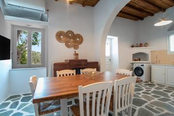 Apartment for 5 People in Paros, Paros Regional Unit, Photo 3