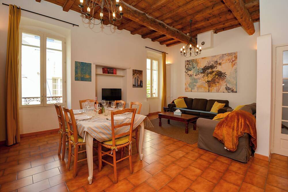 Townhouse near historical center of Tarascon in Tarascón, Region de Arles