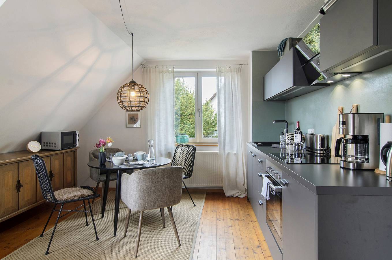 Ganze Wohnung, Ferienwohnung 'Gute Nacht In Der Acht' mit Seeblick, Privatem Garten und Wi-Fi in Überlingen, Region Bodensee-Oberschwaben