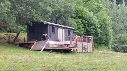 Maison de campagne pour 4 personnes, avec vue et terrasse, animaux acceptés à Cassagnes-Bégonhès
