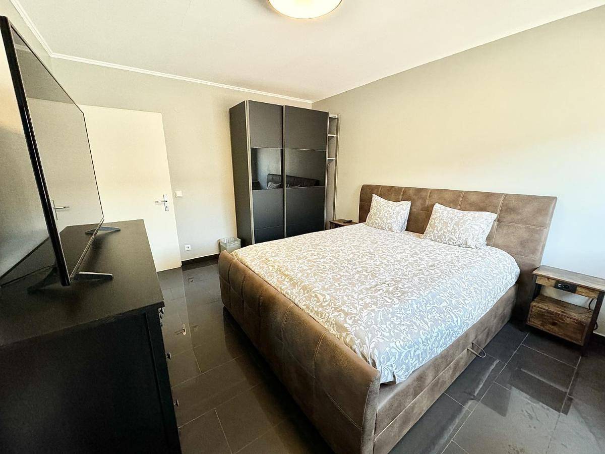 Appartement entier, Two-Bedroom Apartment in Esch-sur-Alzette, Luxembourg