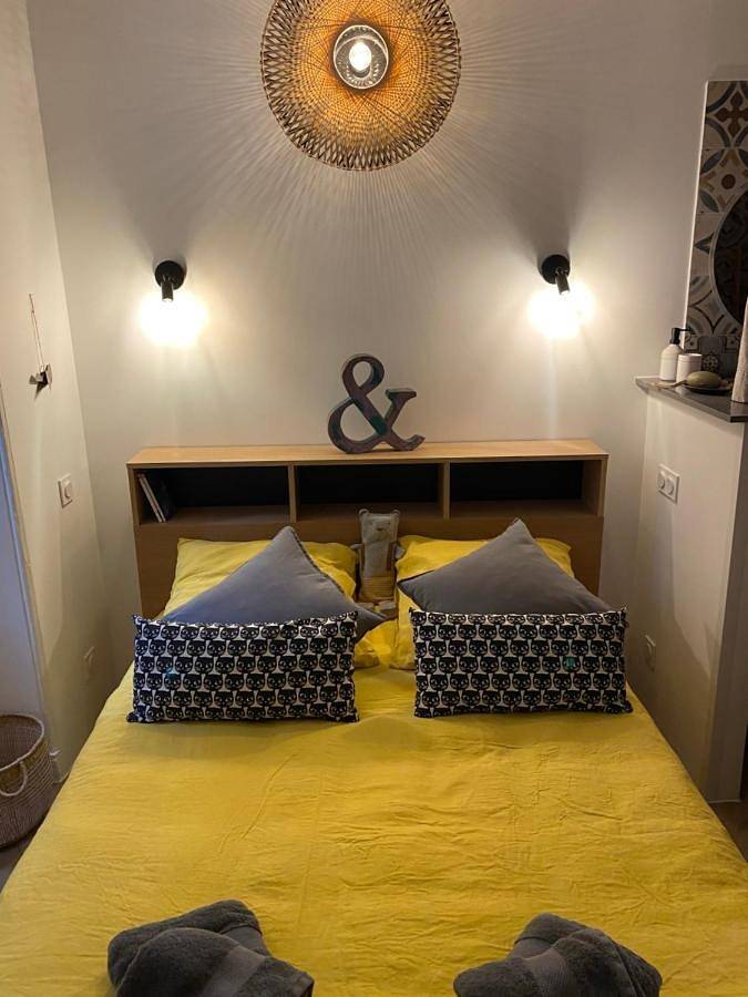 Appartement entier, Studio Apartment in Lourmarin, Parc naturel régional du Luberon