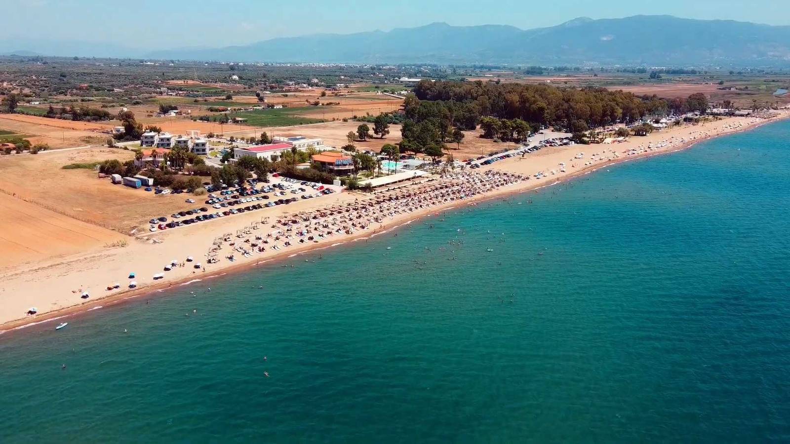 Ganze Wohnung, Ferienwohnung für 4 Personen mit Pool in Kalamata, Messenien