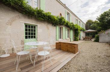 Chambre d’hôte pour 2 personnes, avec jacuzzi et jardin à Josnes