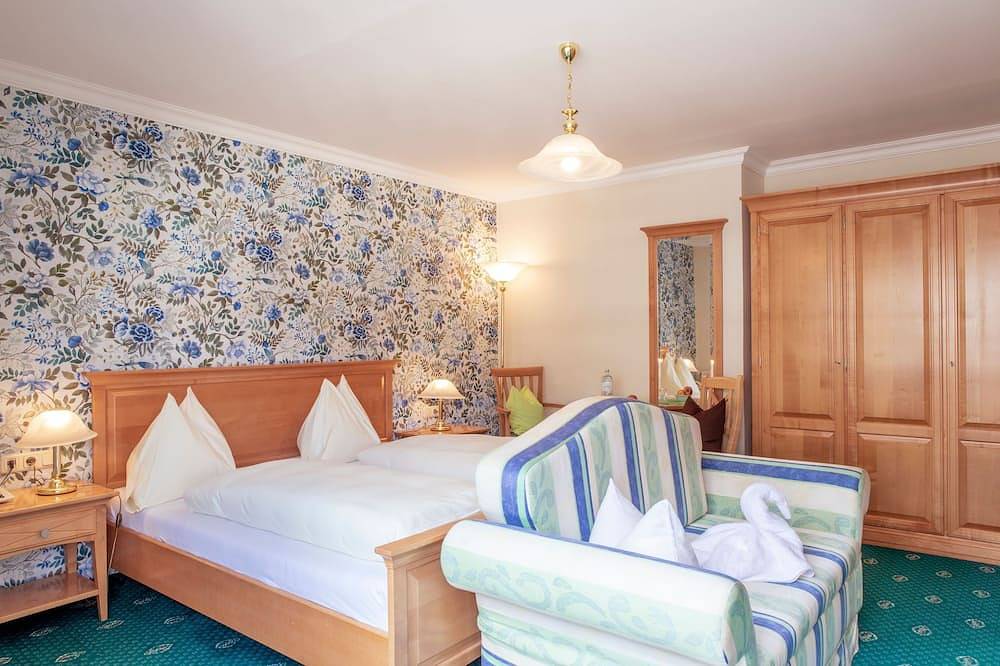Double room Twin Bed - Weisser Bär Hotel and Inn in Sankt Wolfgang im Salzkammergut, Traunviertel