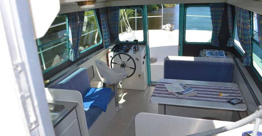 Boot für 9 Personen, mit Balkon und Seeblick sowie Garten und Ausblick in Berlin Umland - 3