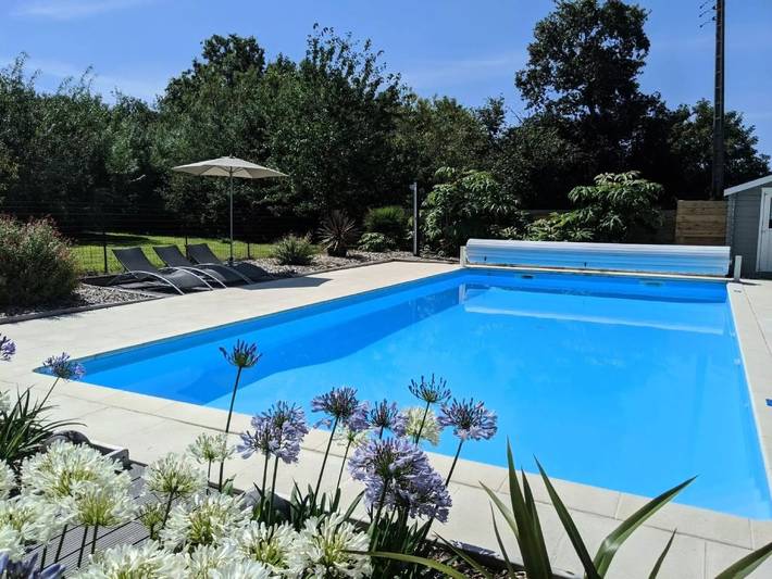 Location de vacances pour 4 personnes, avec jardin et piscine à Vesly - 3
