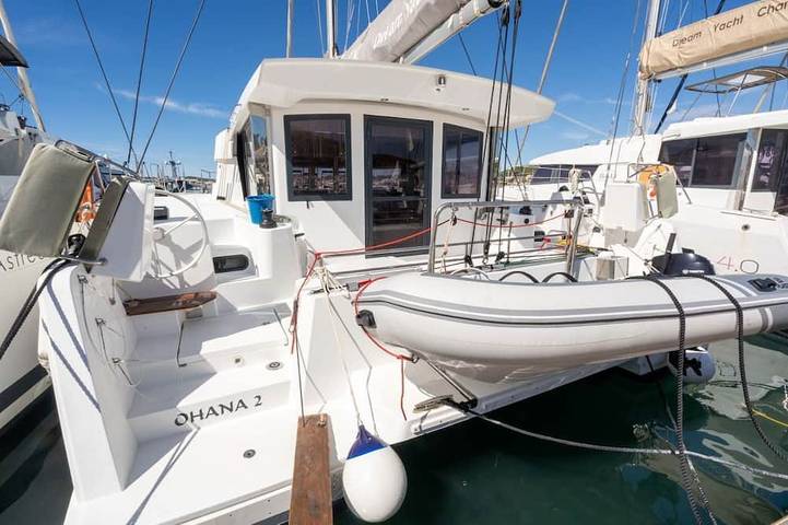 Péniche pour 8 personnes dans Port Pin Rolland