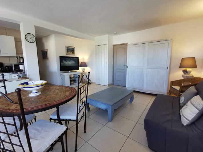 Gîte pour 4 personnes, avec jardin à Latour-de-France