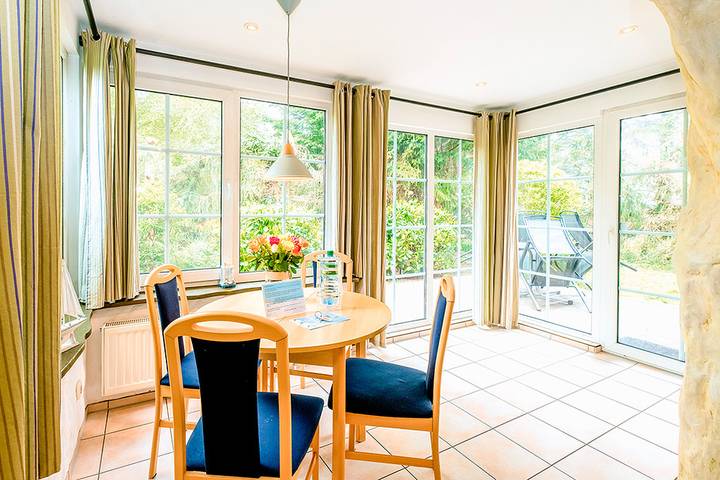 Ferienwohnung für 2 Personen, mit Garten und Sauna sowie Terrasse in Prerow - 4