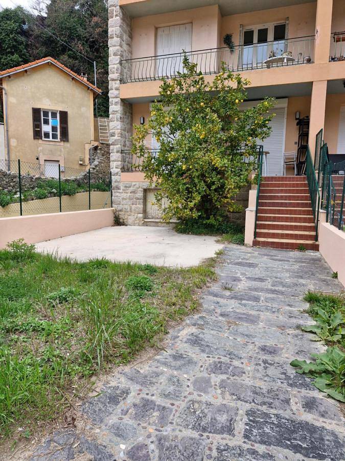 Gîte pour 5 personnes, avec vue ainsi que jardin et terrasse à Breil-sur-Roya - 2