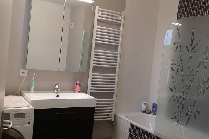 Apartamento entero, T2 nuevo equipo de diseño y muebles in Marsella, Costa mediterránea (Francia)
