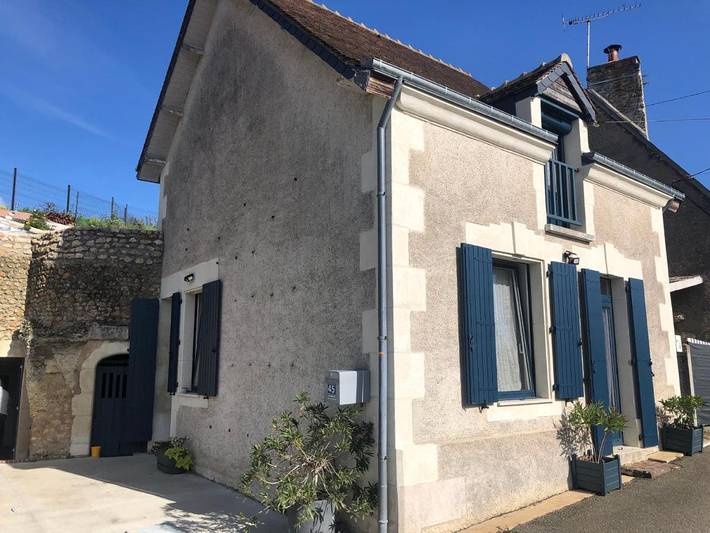 Gîte pour 5 personnes, avec vue et jardin à Lunay