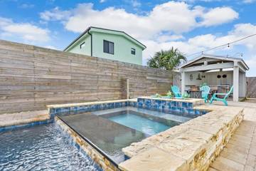 Vacation Rental for 8 Guests in Crescent Beach, St. Johns County, Picture 1