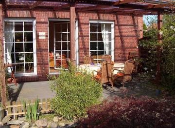 Ferienhaus für 5 Personen, mit Terrasse und Garten in Schortens