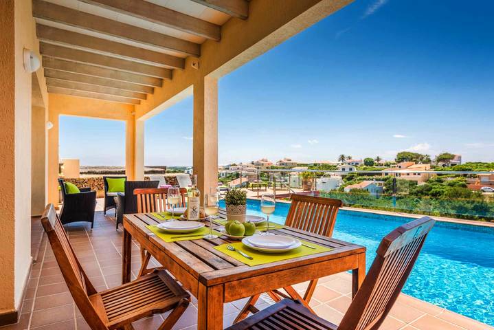 Chalet para 6 personas, con terraza y piscina en Menorca - 4