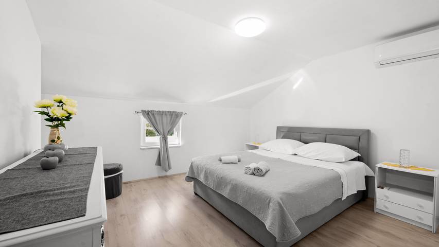 Holiday Home San by Villas Guide in Dalmatinisches Zagora