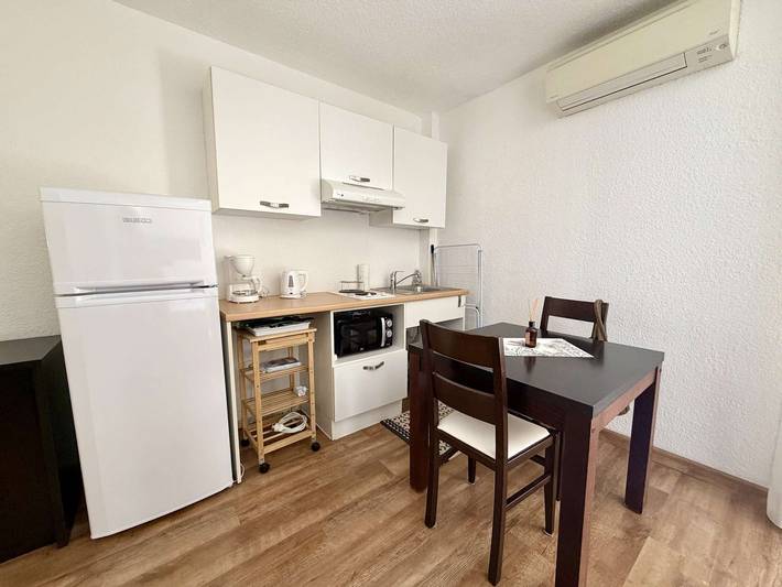 Gîte pour 2 personnes, avec balcon et piscine à Saint-Florent - 2