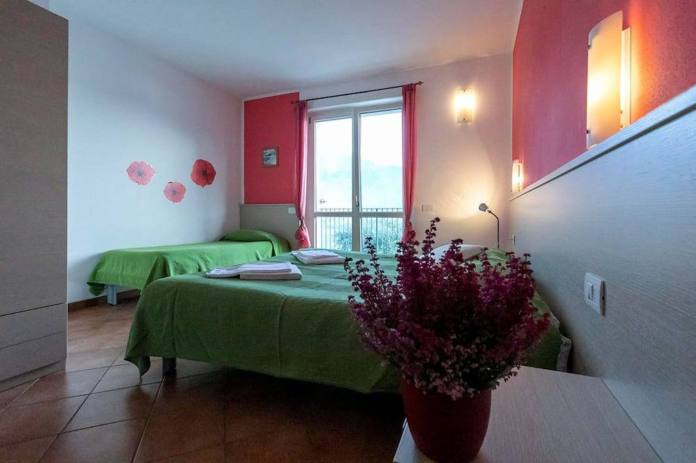 Ganze Wohnung, Comer See - Residenz La Collina - Leccino in Vercana, Gemeinde Vercana