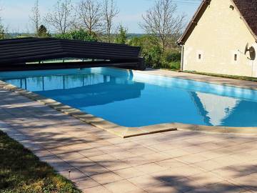 Gîte pour 6 personnes, avec terrasse et piscine dans Indre