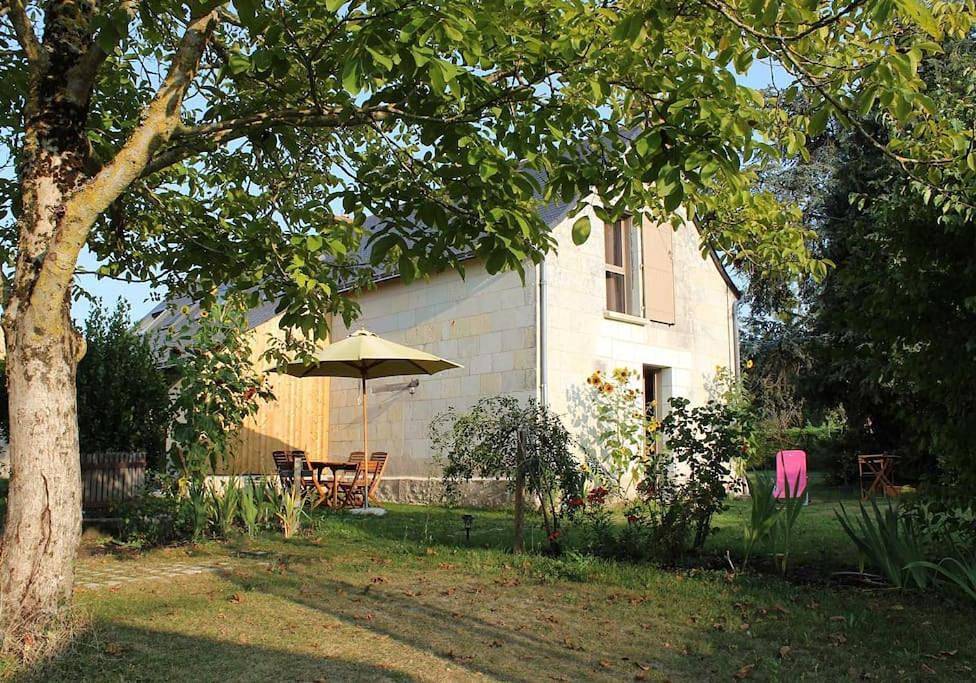 Two-Bedroom House in Les Rosiers-sur-Loire, Vallée de la Loire