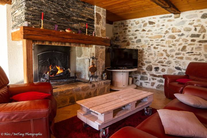 Gîte pour 6 personnes, avec jardin ainsi que terrasse et jacuzzi dans les Pyrénées - 4