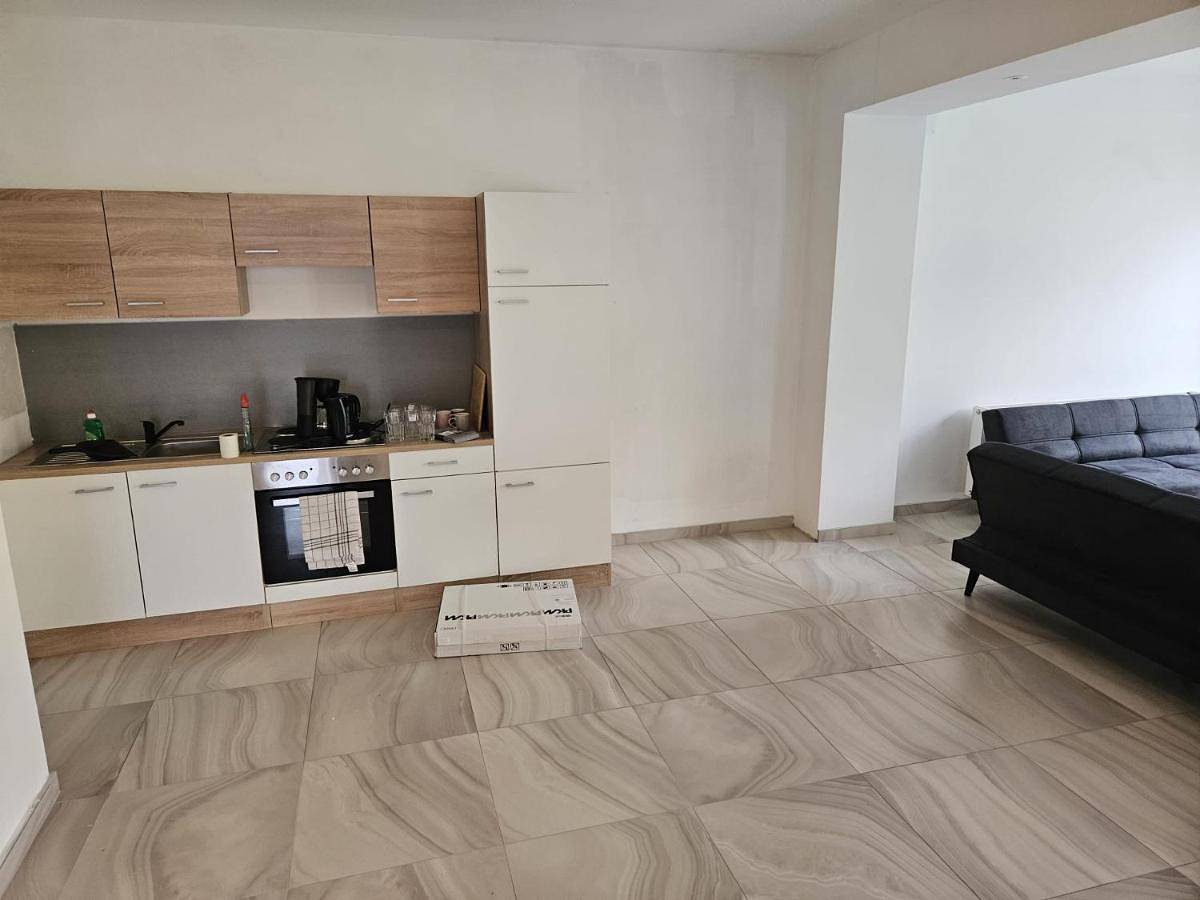 Ganze Wohnung, Three-Bedroom Apartment in Liesing, Wien