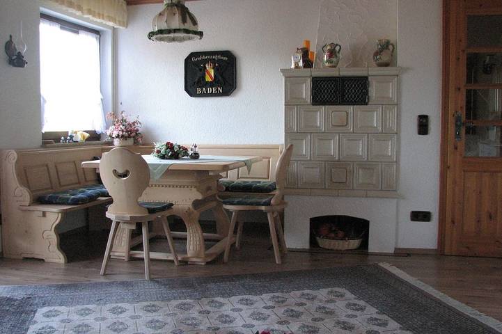 Ferienwohnung für 4 Personen, mit Garten in Britzingen