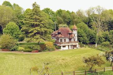 Gîte pour 8 personnes, avec jacuzzi et jardin, animaux acceptés à Bonneville-la-Louvet