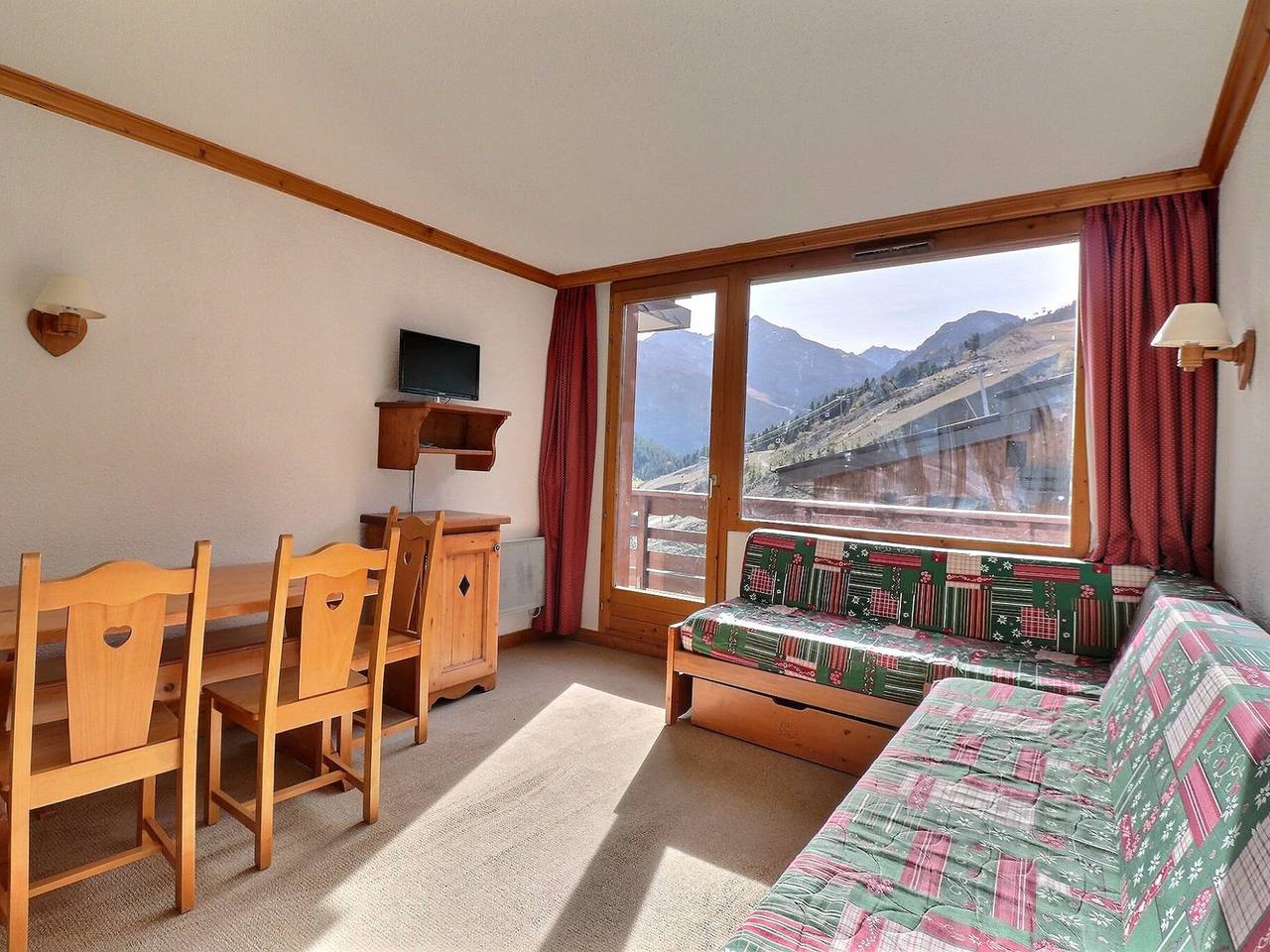 Apartamento entero, Cómodo 2 Piezas, 4 Pers., Vista y Wi-Fi Gratis in Méribel-Mottaret, Les Allues