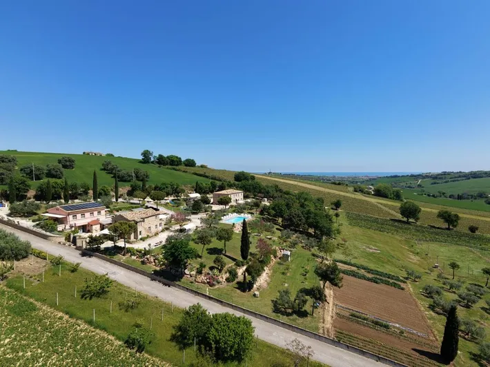 Holiday apartment for 5 people, with view and garden as well as pool, child-friendly - 1