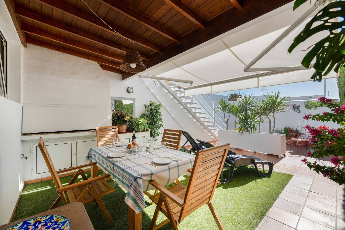 Appartement entier, Maison de vacances 'Casa Princesa Guayarmina 49' avec terrasse privée, jardin privé et Wi-Fi in Puerto del Carmen, Tías