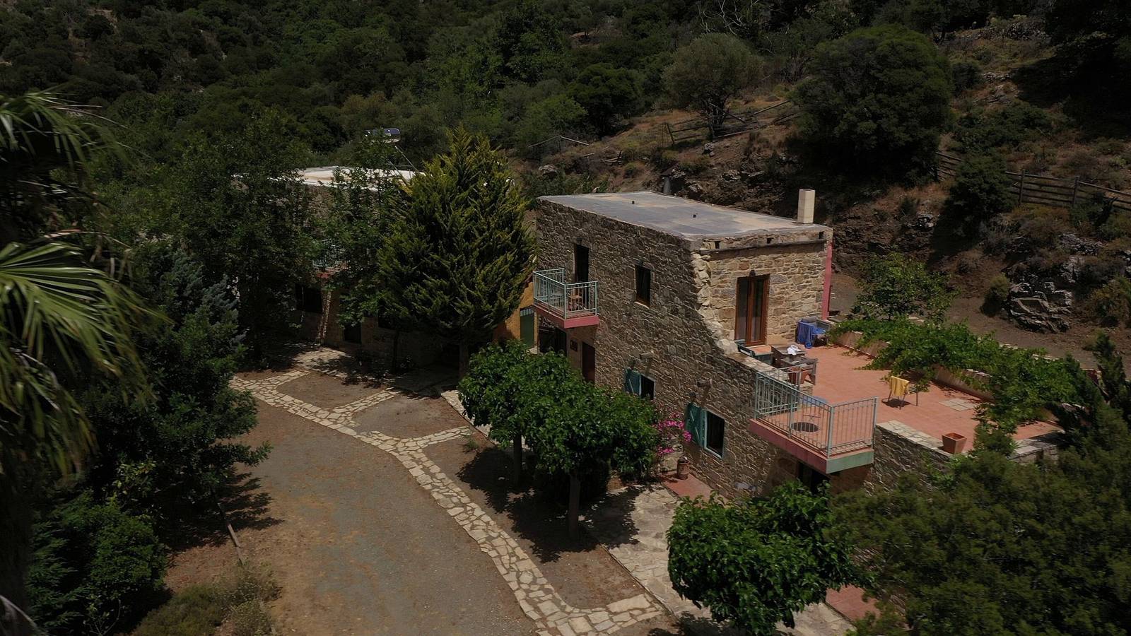 Landhus for 5 personer med balkon in Heraklion og Omegn