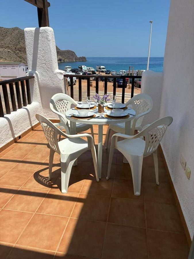 Apartamento para 4 personas, con Jacuzzi además de Terraza y Vistas en La Isleta del Moro