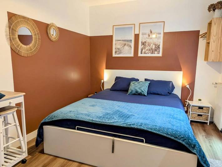 Gîte pour 2 personnes, avec jardin, adapté aux familles à Lannilis - 2