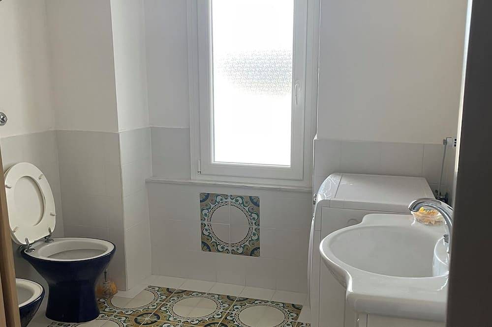 Ganze Wohnung, Apartment in the center of Scario in San Giovanni a Piro, Cilento