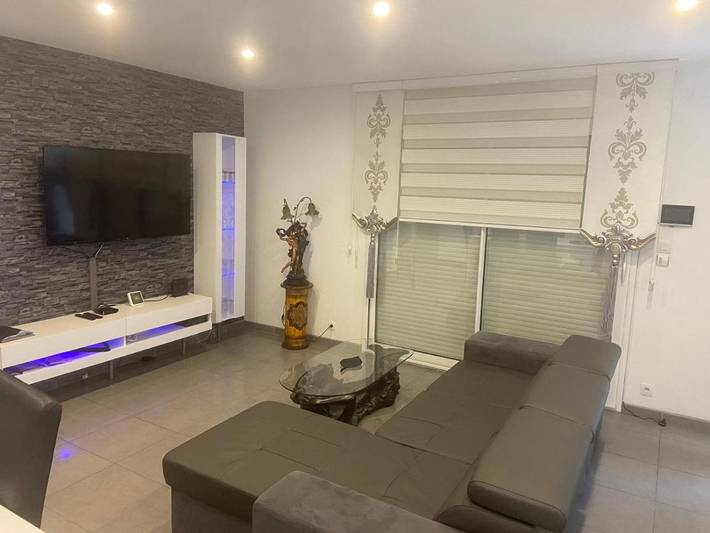 Location de vacances pour 6 personnes, avec piscine et jardin, adapté aux familles à Pennautier - 3