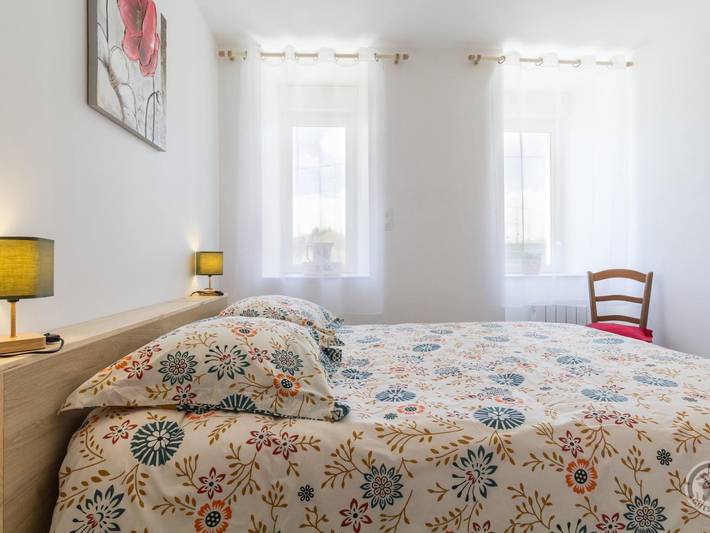 Gîte pour 4 personnes, avec terrasse dans Gare De Sottevast - 2