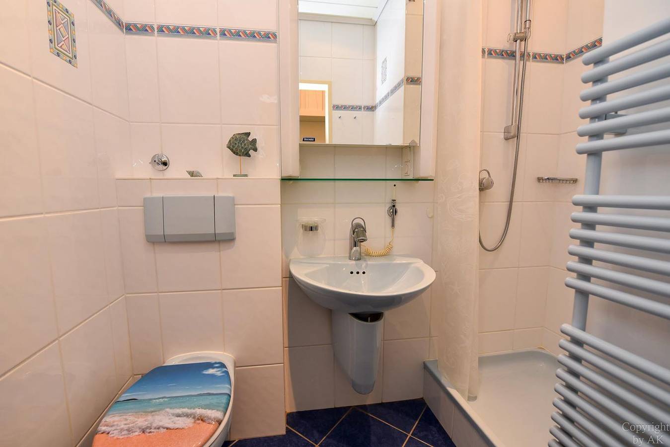 Komfortable Ferienwohnung mit Balkon und Pool direkt am Strand in Cuxhaven Döse, foto 11