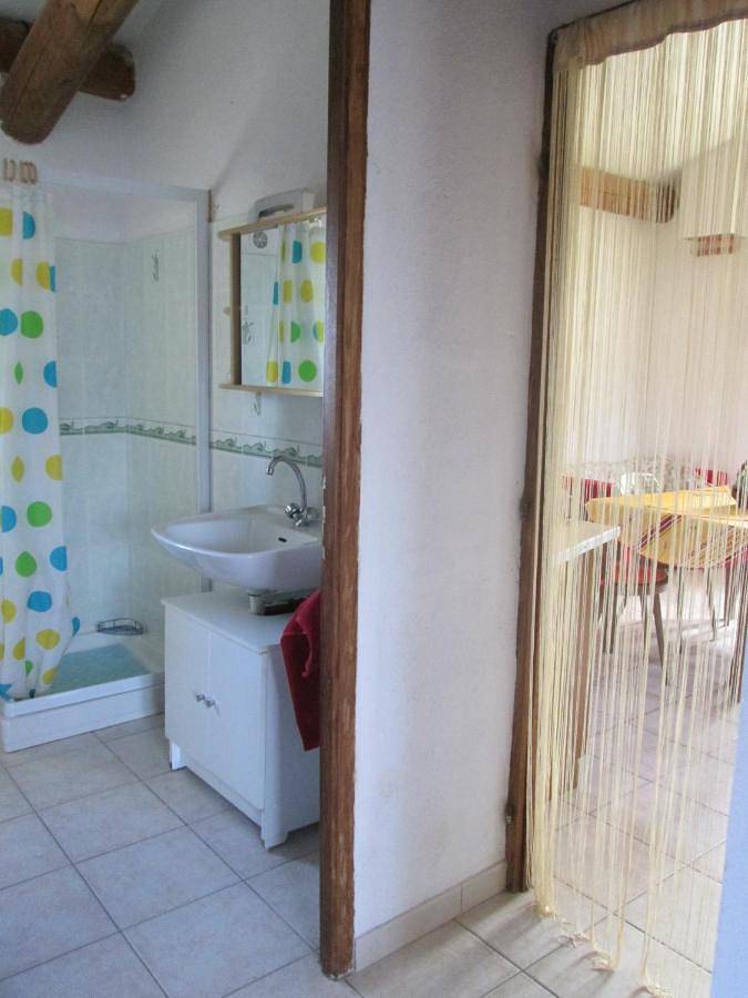 Location de vacances pour 4 personnes, avec vue et jardin, animaux acceptés à Crestet - 2