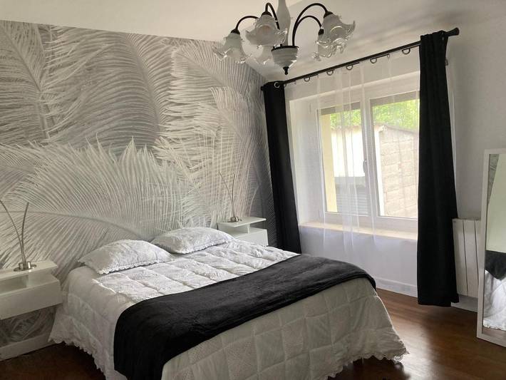 Location de vacances pour 4 personnes, avec jardin à Planchez - 2